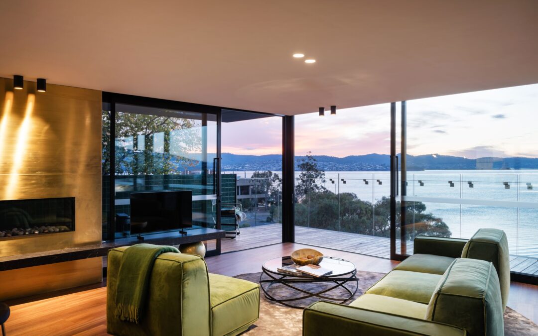 The Finish Line - Luxury Waterfront Apartments